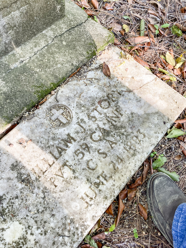 Mary Henderson Cemetery TCP_001 (16).jpg