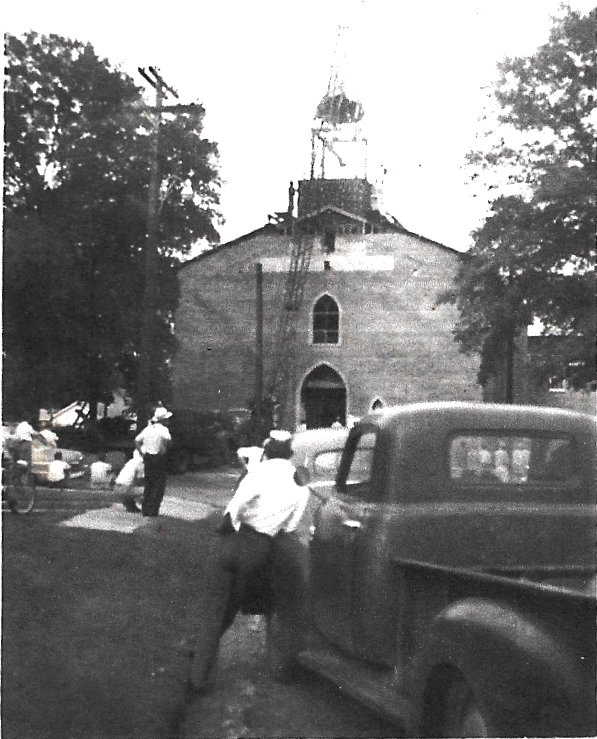 Ashburn Baptist Church Steeple Raising 1956 4.jpg